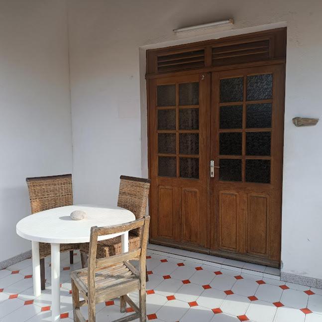 Appartement Votre Bungalow "Petit Tresor" Vintage 80 à Le Carbet Extérieur photo